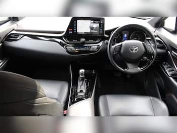 Used Toyota C-HR 2018 for sale - 79655629: Photo
