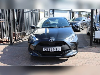 Used Toyota Yaris 2023 for sale - 79598951: Photo
