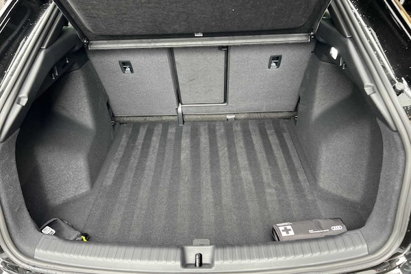 Used Audi Q4 e-tron 2025 for sale - 76230370: Photo 11