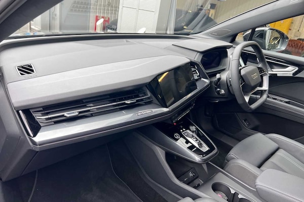 Used Audi Q4 e-tron 2025 for sale - 76230370: Photo 2