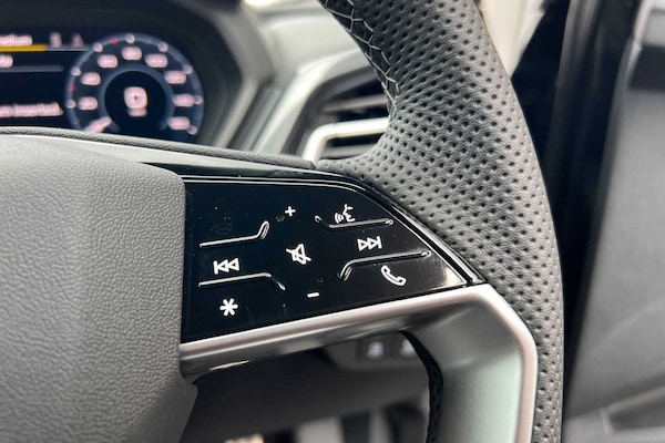 Used Audi Q4 e-tron 2025 for sale - 76230370: Photo 30