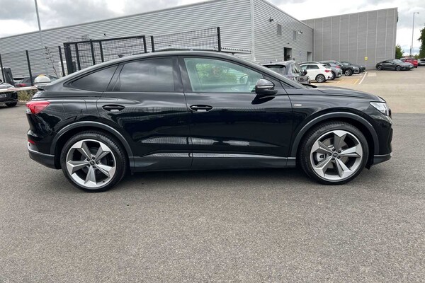 Used Audi Q4 e-tron 2025 for sale - 76230370: Photo 4