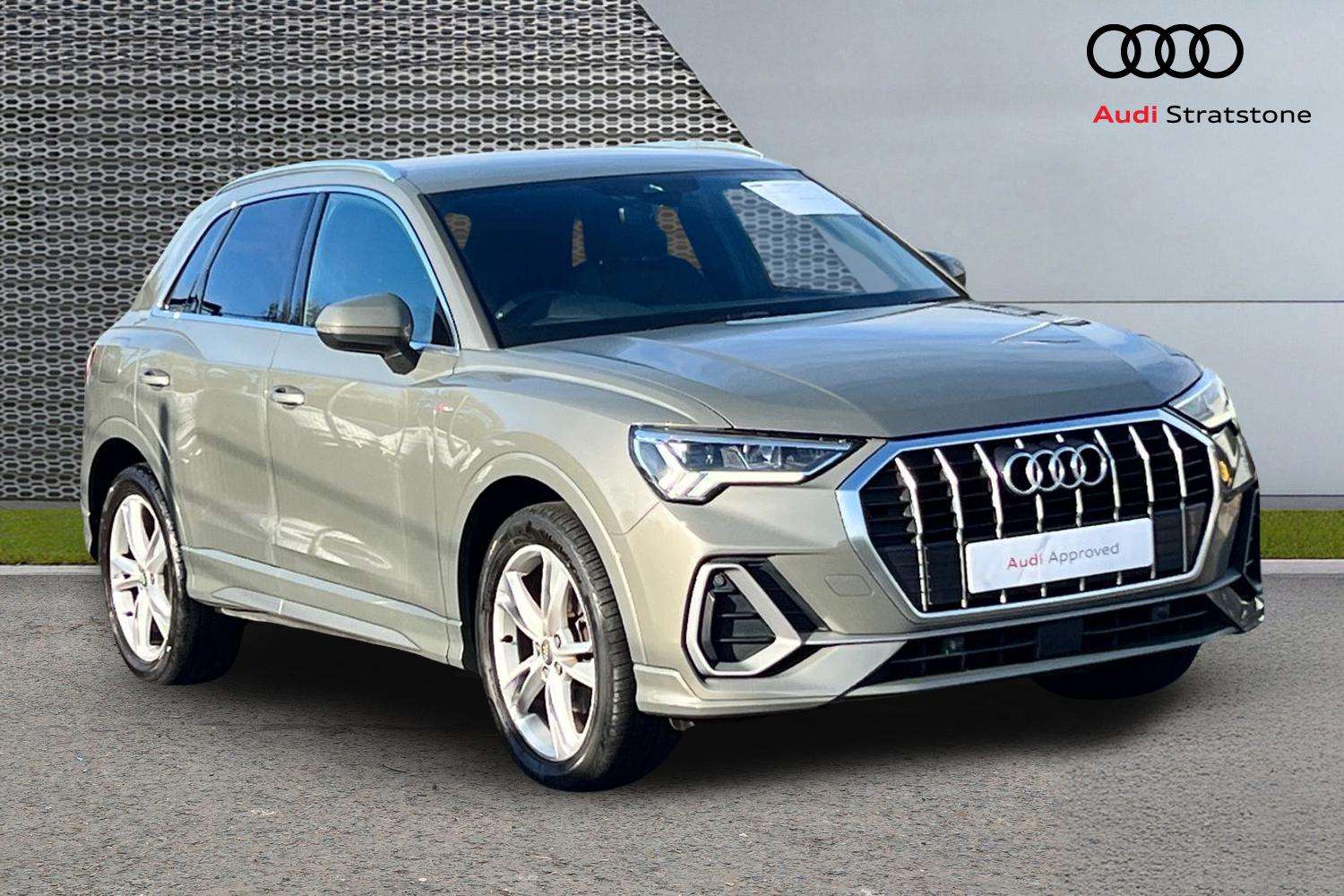 Used Audi Q3 2020 for sale - 76126020: Photo 1