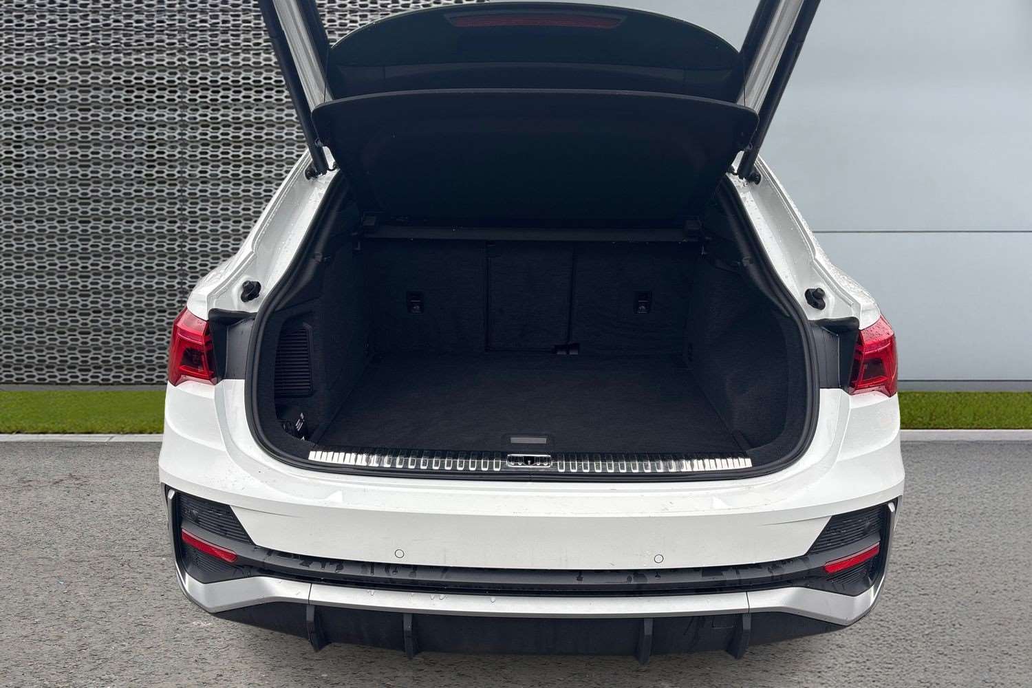 Used Audi Q3 2026 for sale - 77281824: Photo 14