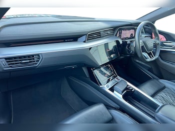 Used Audi e-tron 2021 for sale - 75981257: Photo