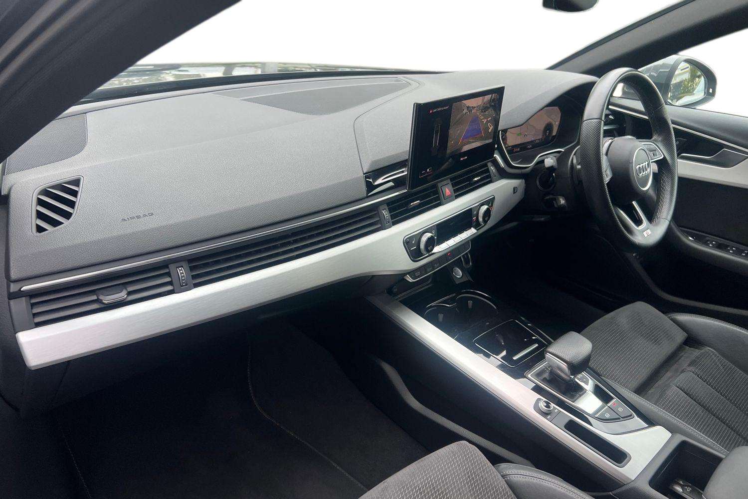 Used Audi A4 2021 for sale - 76692167: Photo 2