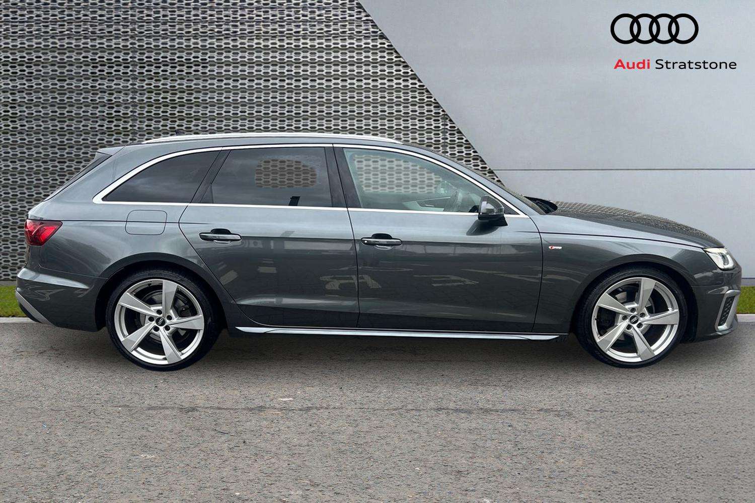 Used Audi A4 2021 for sale - 76692167: Photo 4