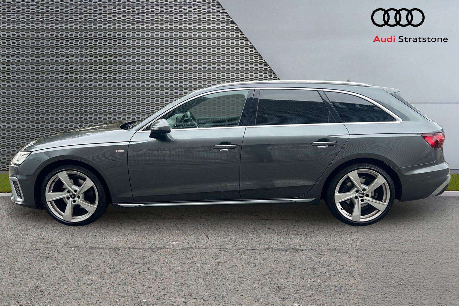 Used Audi A4 2021 for sale - 76692167: Photo 8