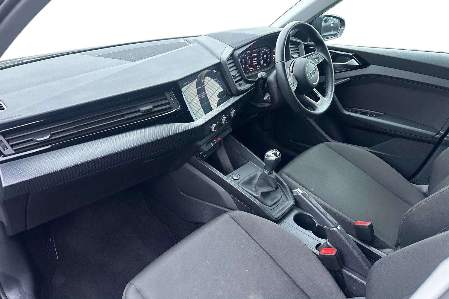 Used Audi A1 2023 for sale - 76902427: Photo 2