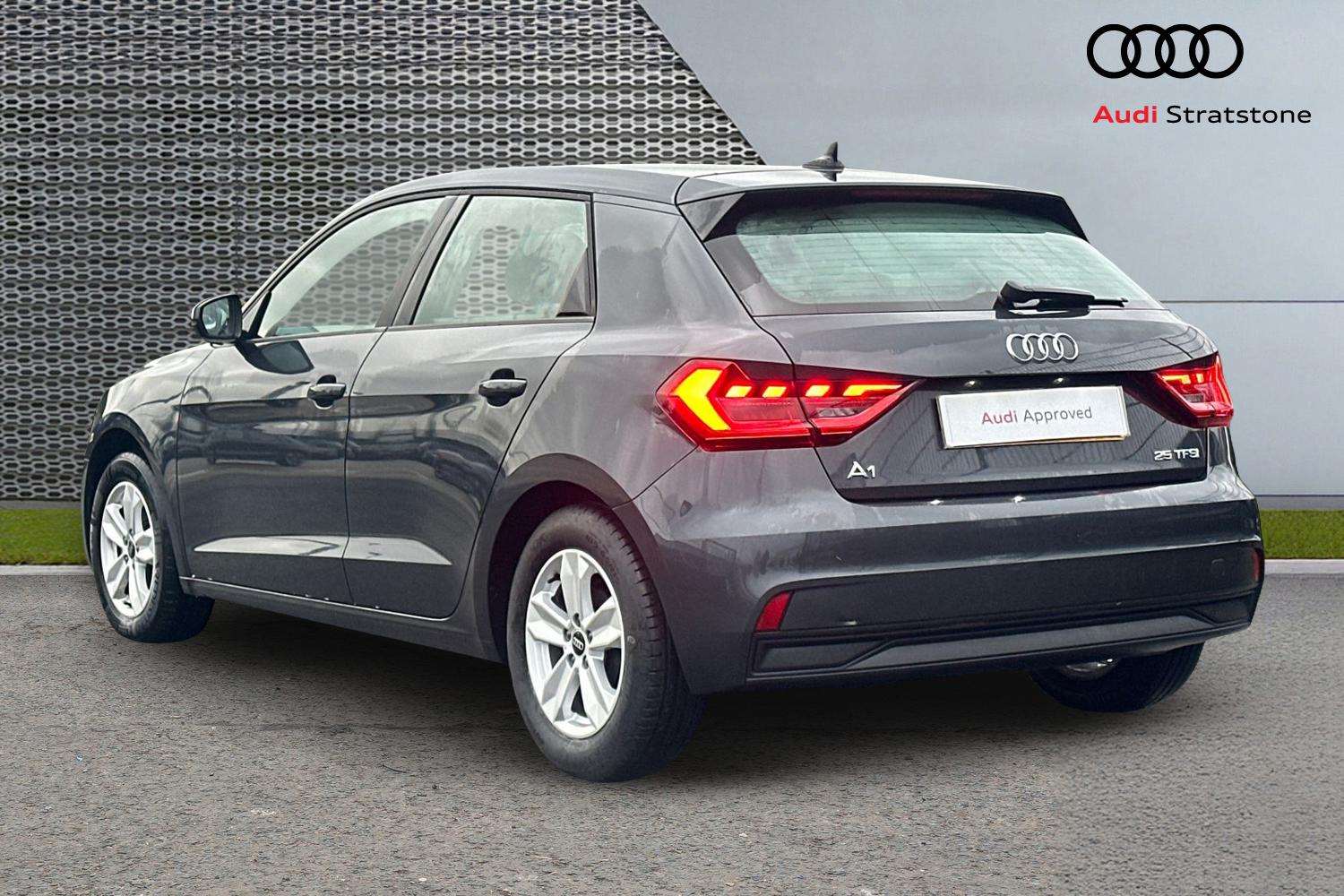 Used Audi A1 2023 for sale - 76902427: Photo 3