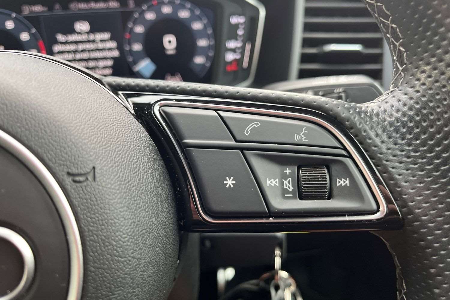 Used Audi A1 2023 for sale - 76636823: Photo 17