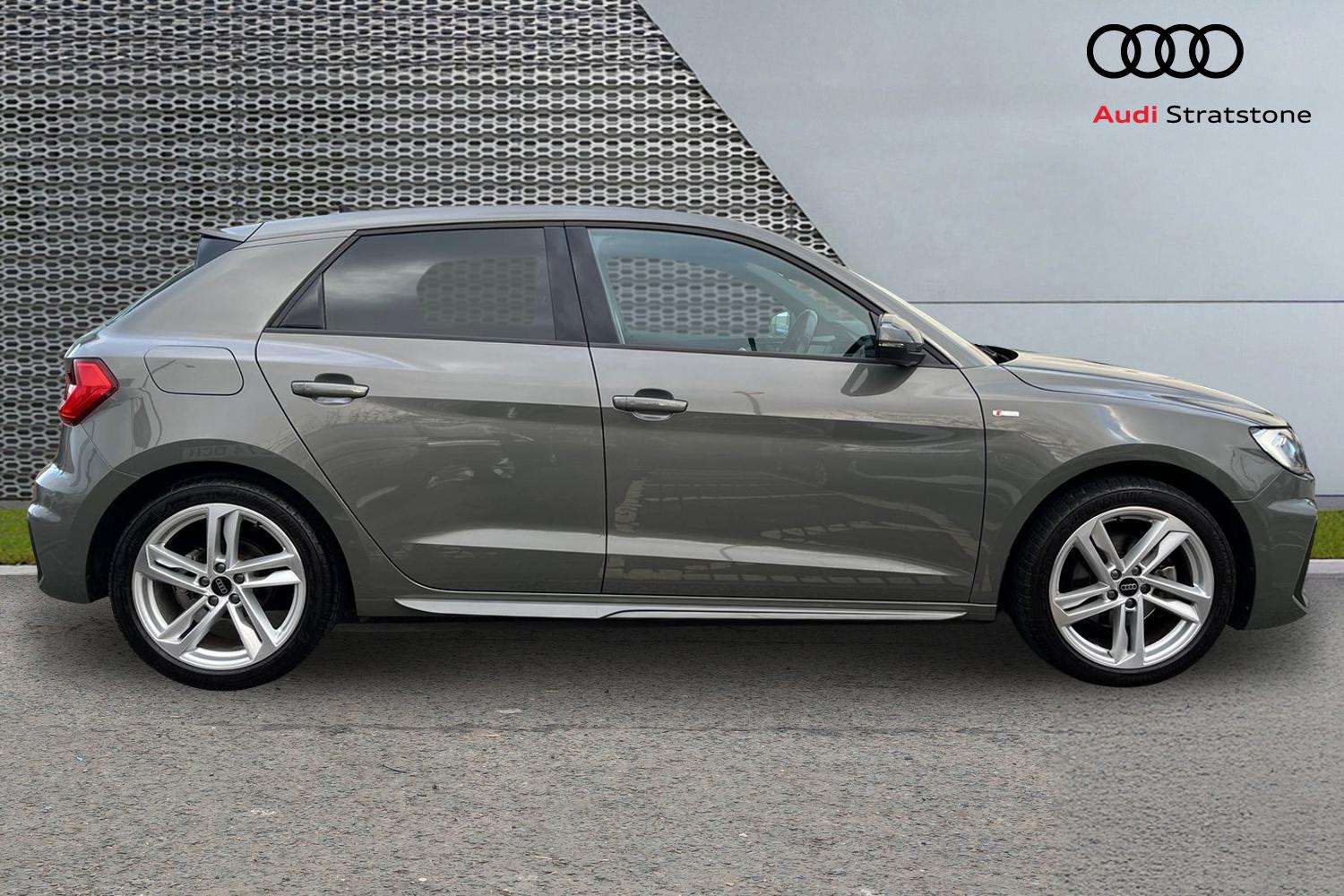 Used Audi A1 2023 for sale - 76636823: Photo 4