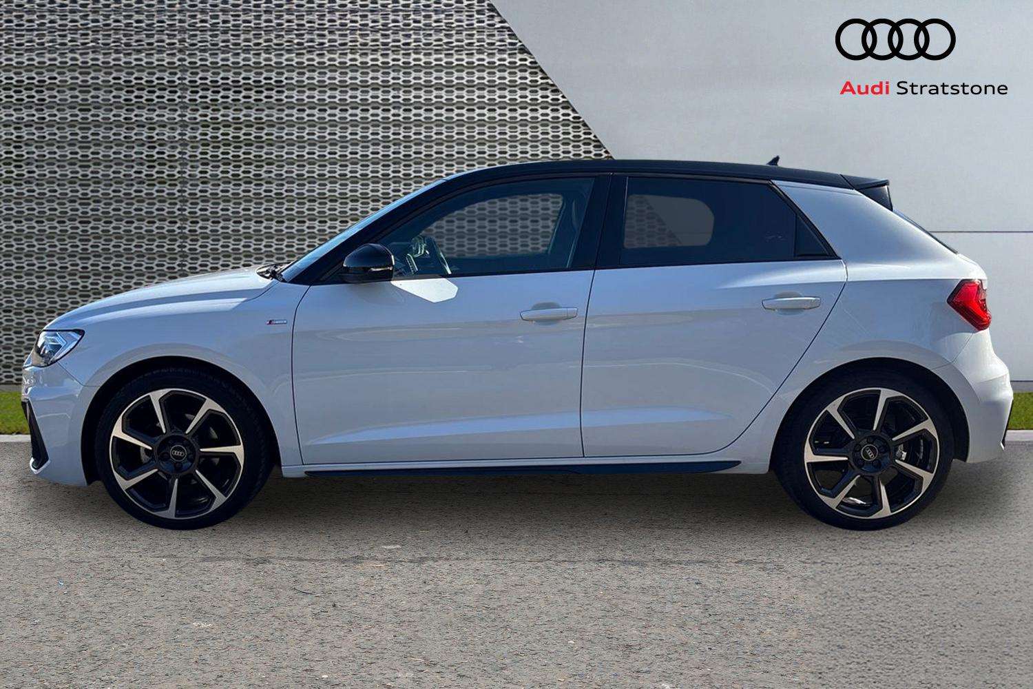Used Audi A1 2023 for sale - 77928833: Photo 8