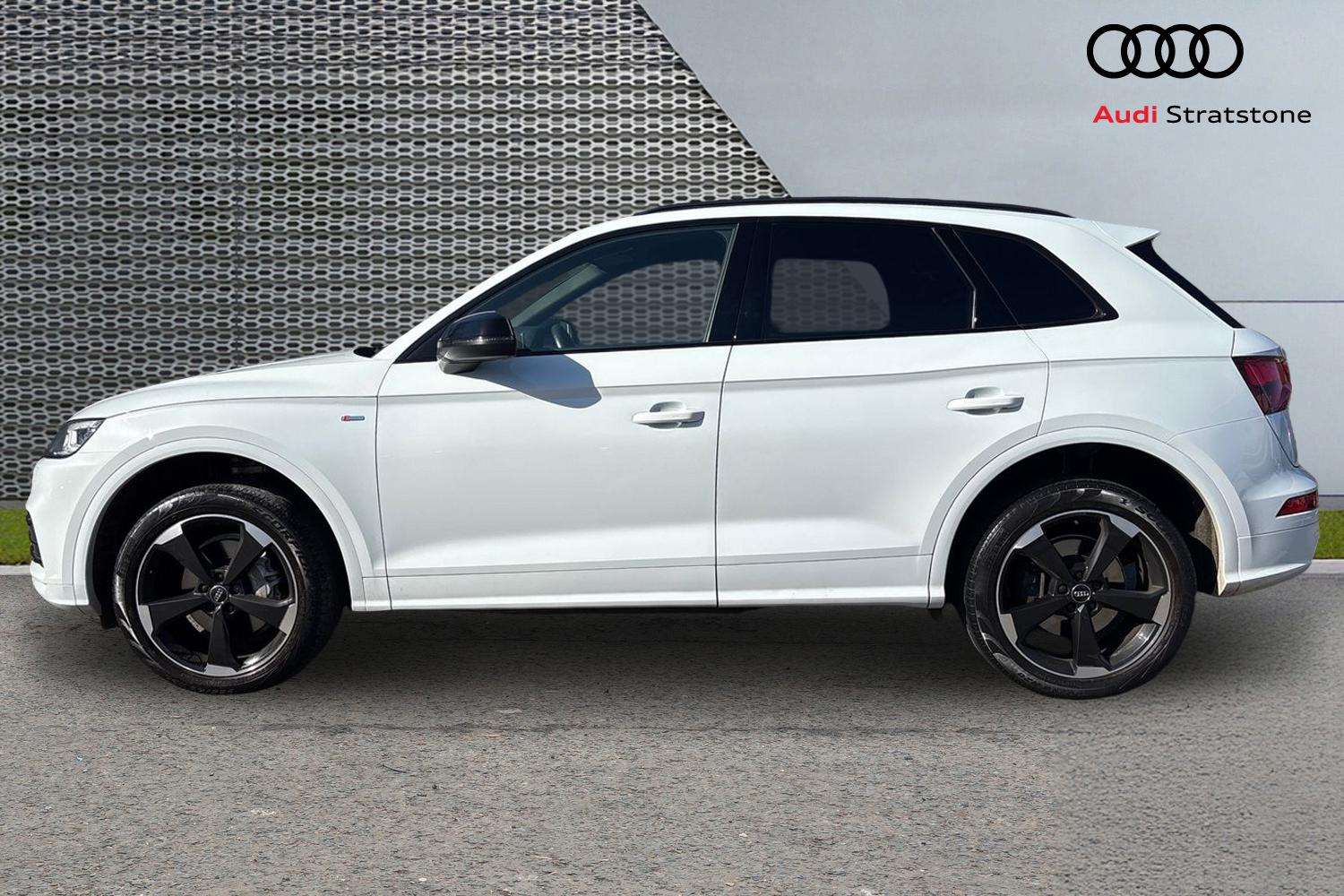 Used Audi Q5 2020 for sale - 77928632: Photo 8