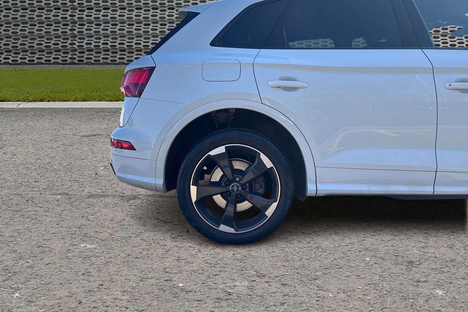 Used Audi Q5 2020 for sale - 77928632: Photo 9