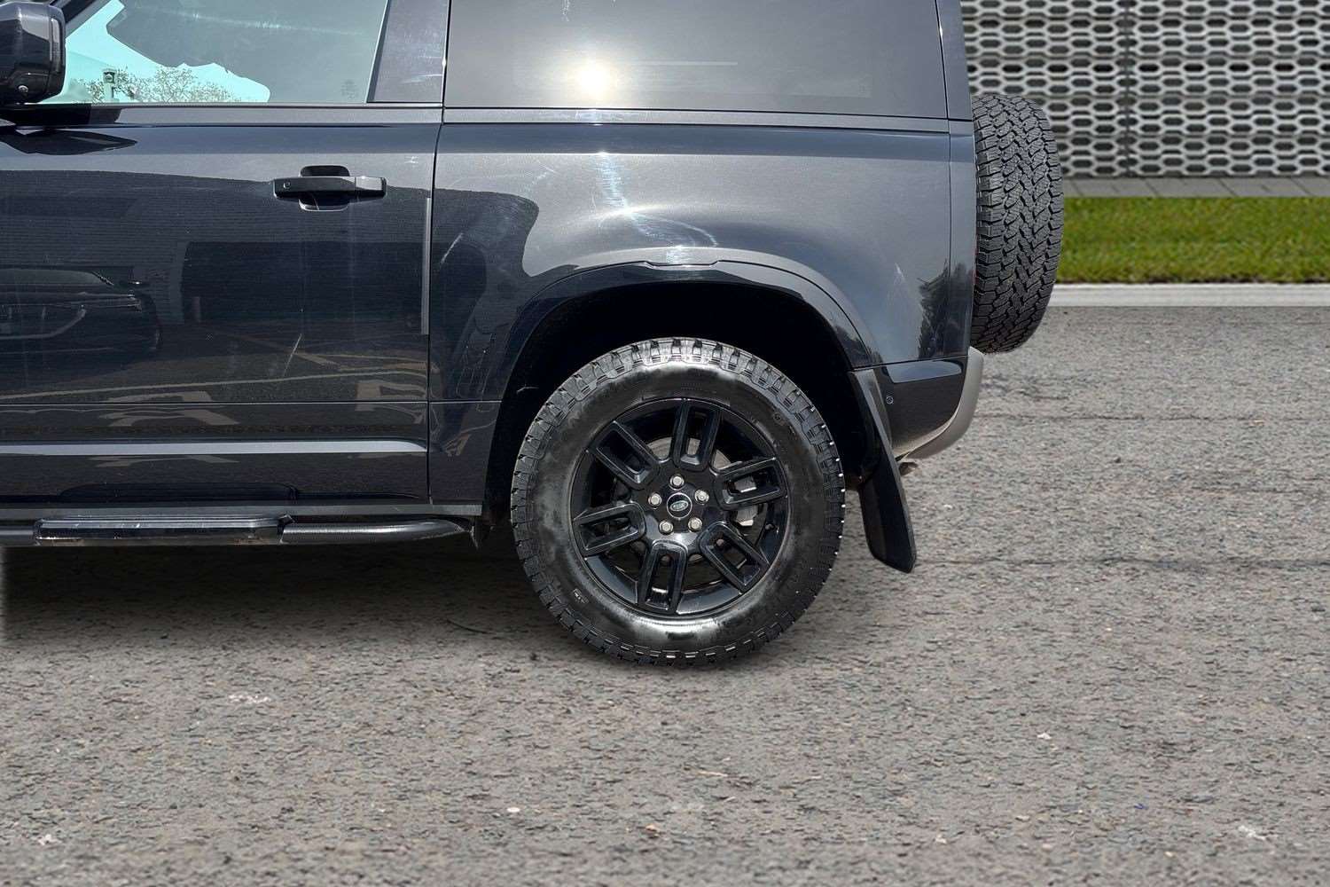 Used Land Rover Defender 2021 for sale - 78209323: Photo 10