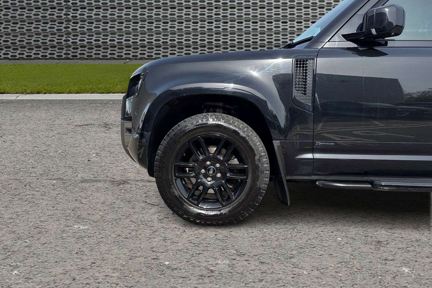 Used Land Rover Defender 2021 for sale - 78209323: Photo 11