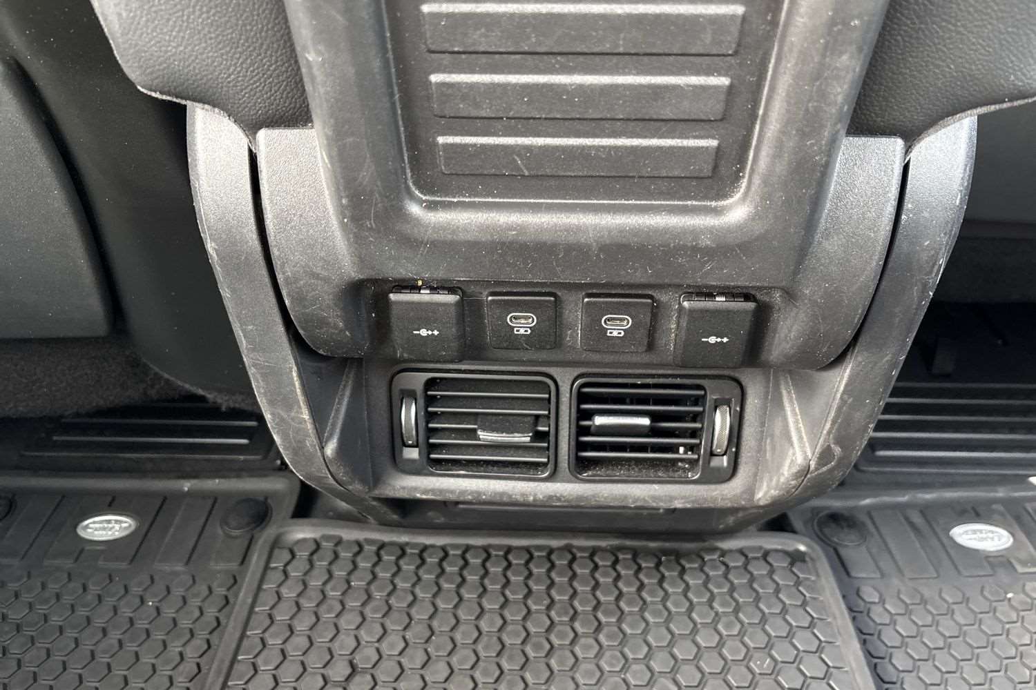 Used Land Rover Defender 2021 for sale - 78209323: Photo 23