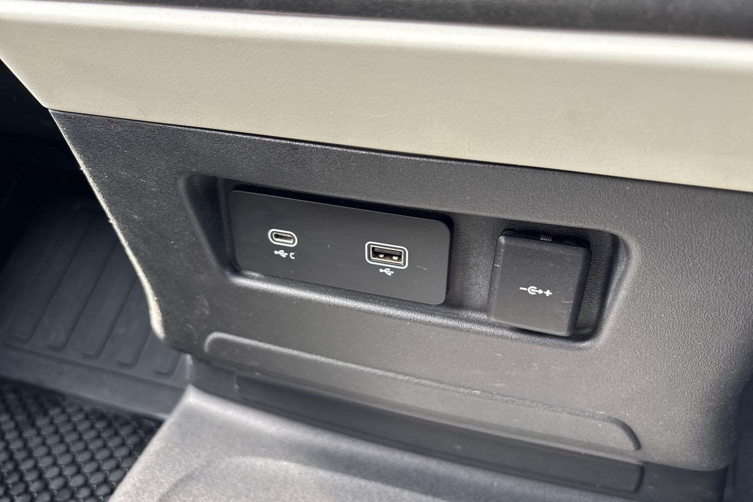 Used Land Rover Defender 2021 for sale - 78209323: Photo 32