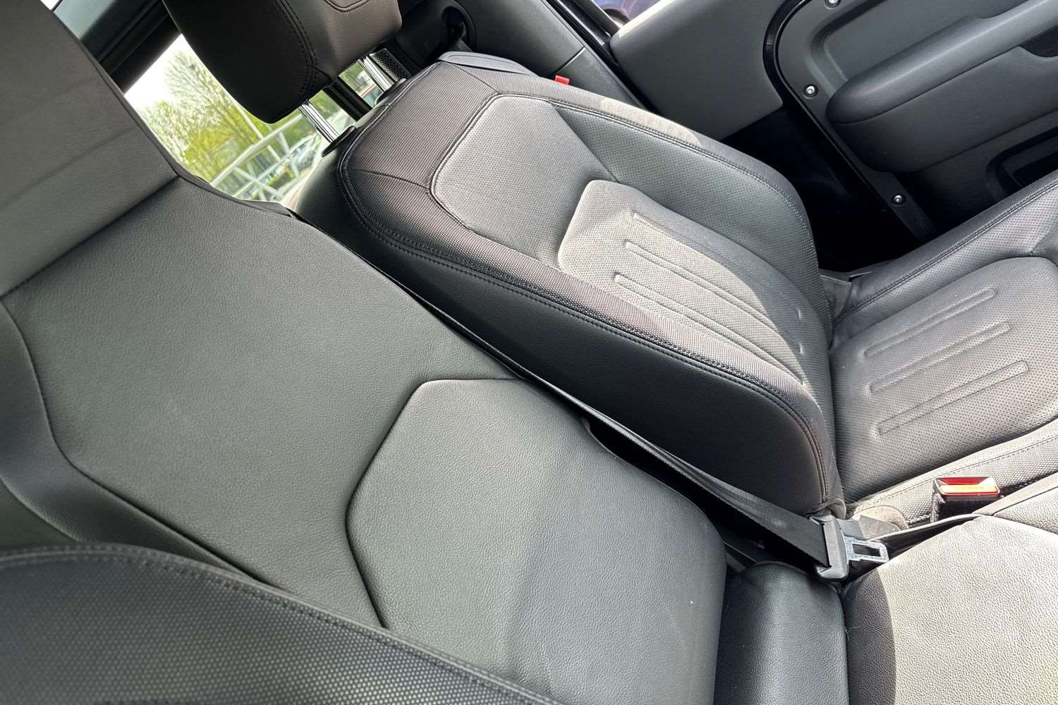 Used Land Rover Defender 2021 for sale - 78209323: Photo 33