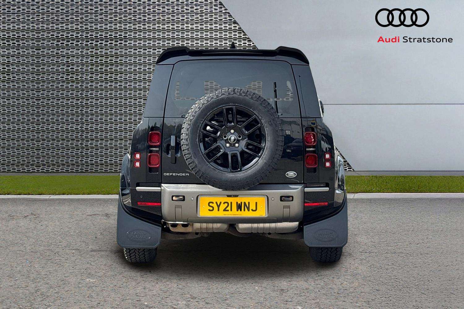 Used Land Rover Defender 2021 for sale - 78209323: Photo 7