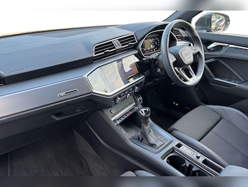 Used Audi Q3 2023 for sale - 78550869: Photo
