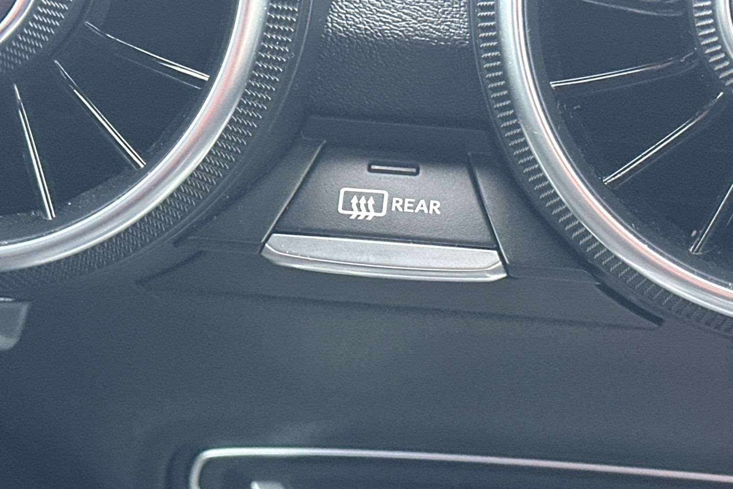 Used Audi TT 2017 for sale - 76902402: Photo 32