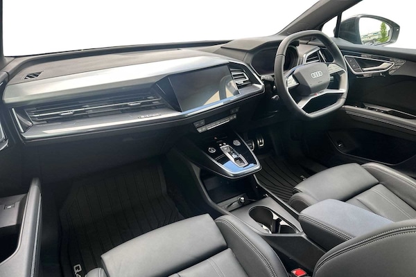 Used Audi Q4 e-tron 2025 for sale - 74728648: Photo 2