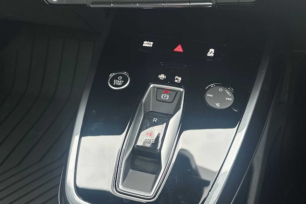 Used Audi Q4 e-tron 2025 for sale - 74728648: Photo 31