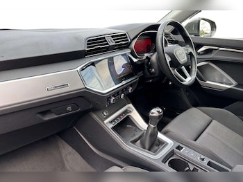 Used Audi Q3 2024 for sale - 79415280: Photo