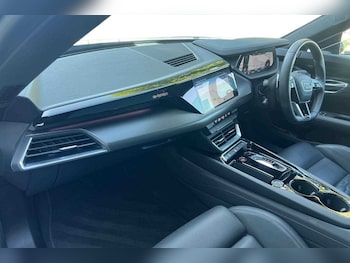 Used Audi RS e-tron GT 2022 for sale - 75260063: Photo