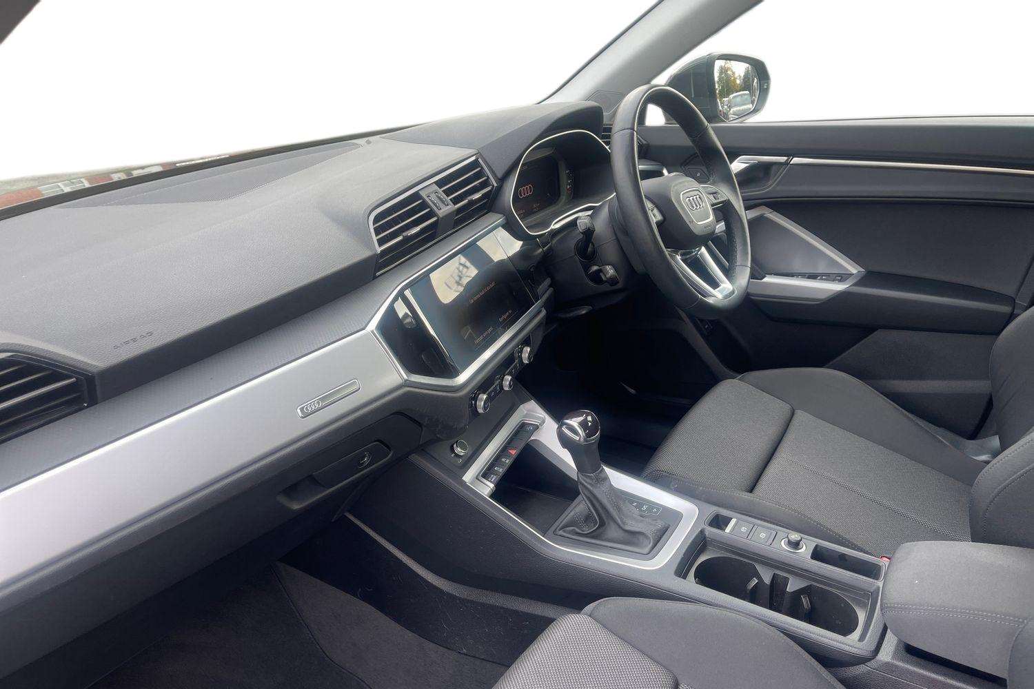 Used Audi Q3 2023 for sale - 76692159: Photo 15