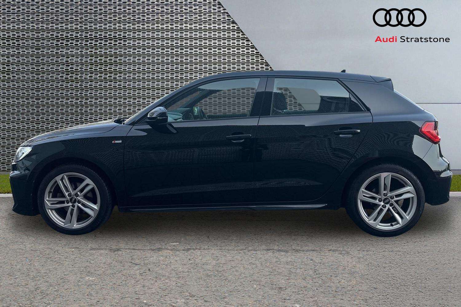 Used Audi A1 2022 for sale - 77857340: Photo 8