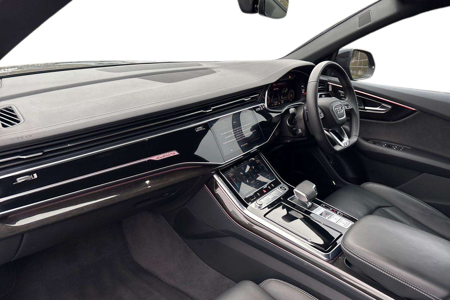 Used Audi Q8 2023 for sale - 77308380: Photo 2