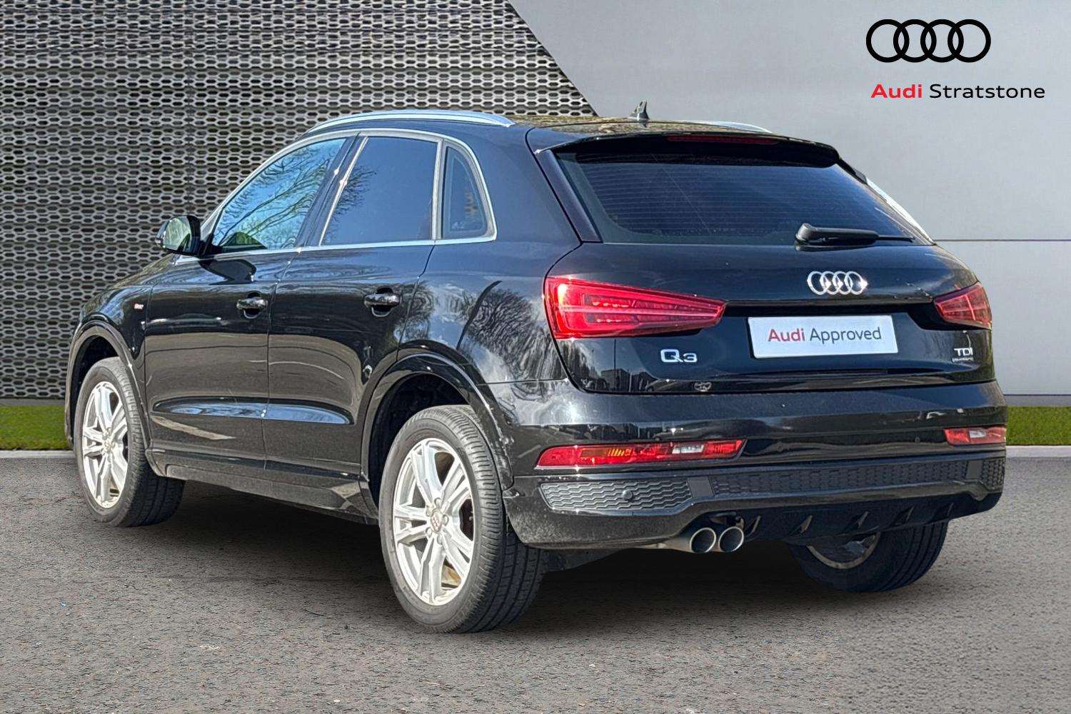 Used Audi Q3 2018 for sale - 77928807: Photo 3