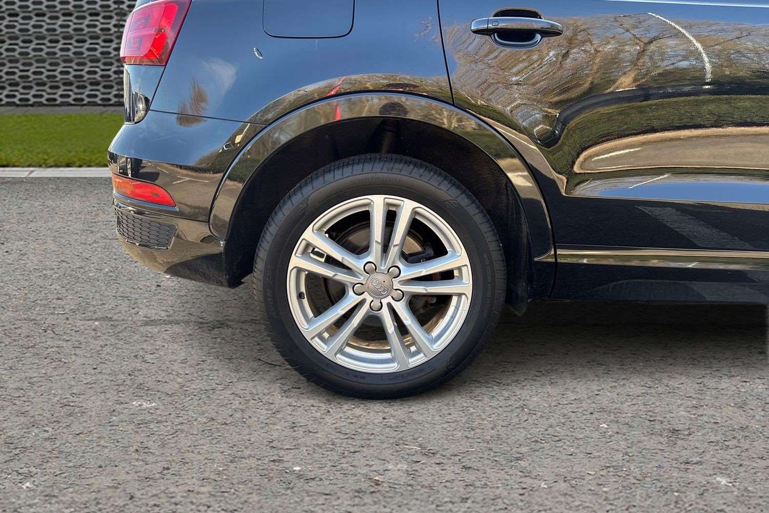 Used Audi Q3 2018 for sale - 77928807: Photo 9