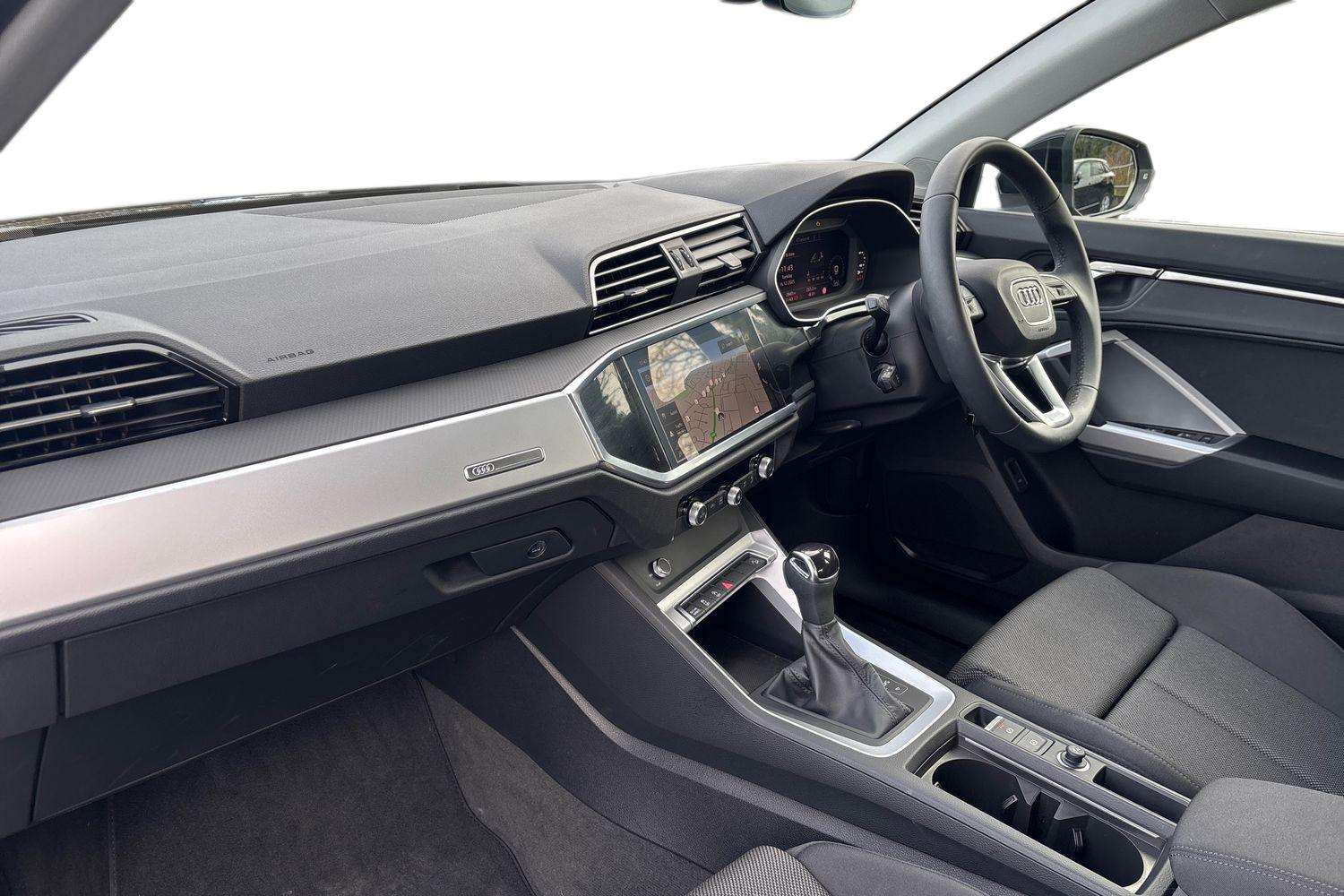 Used Audi Q3 2025 for sale - 77178991: Photo 2