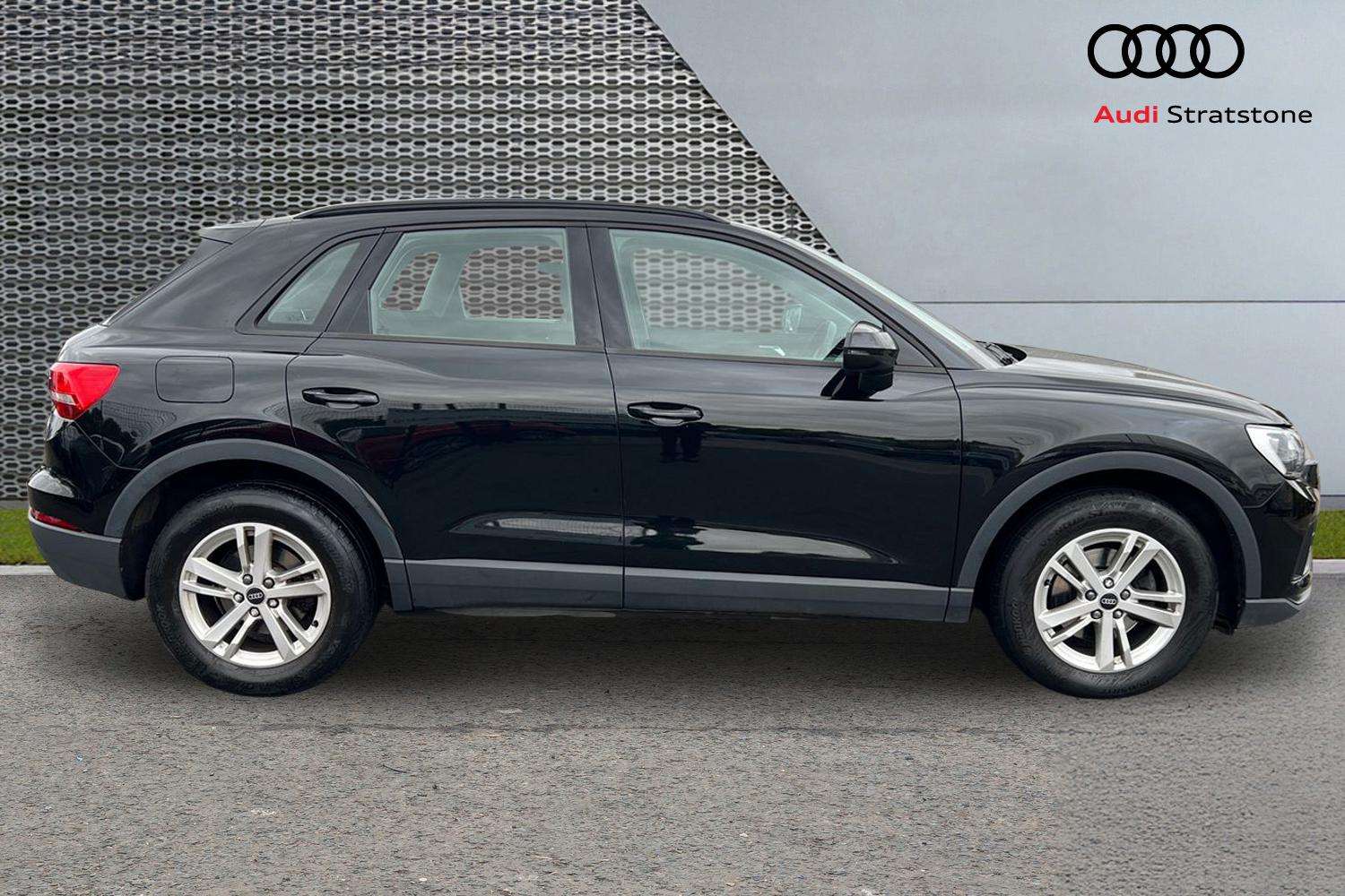 Used Audi Q3 2022 for sale - 76125780: Photo 4