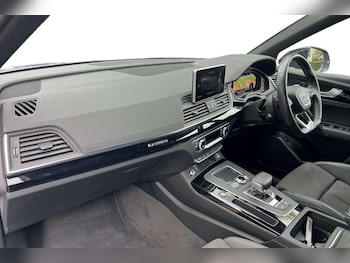 Used Audi Q5 2020 for sale - 76351667: Photo