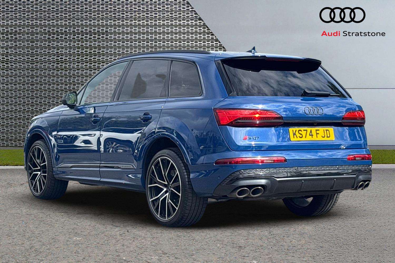 Used Audi Q7 2025 for sale - 77178874: Photo 3