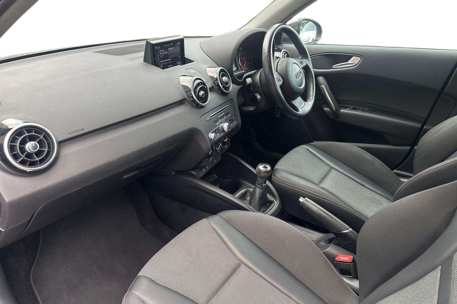 Used Audi A1 2018 for sale - 76843016: Photo 2