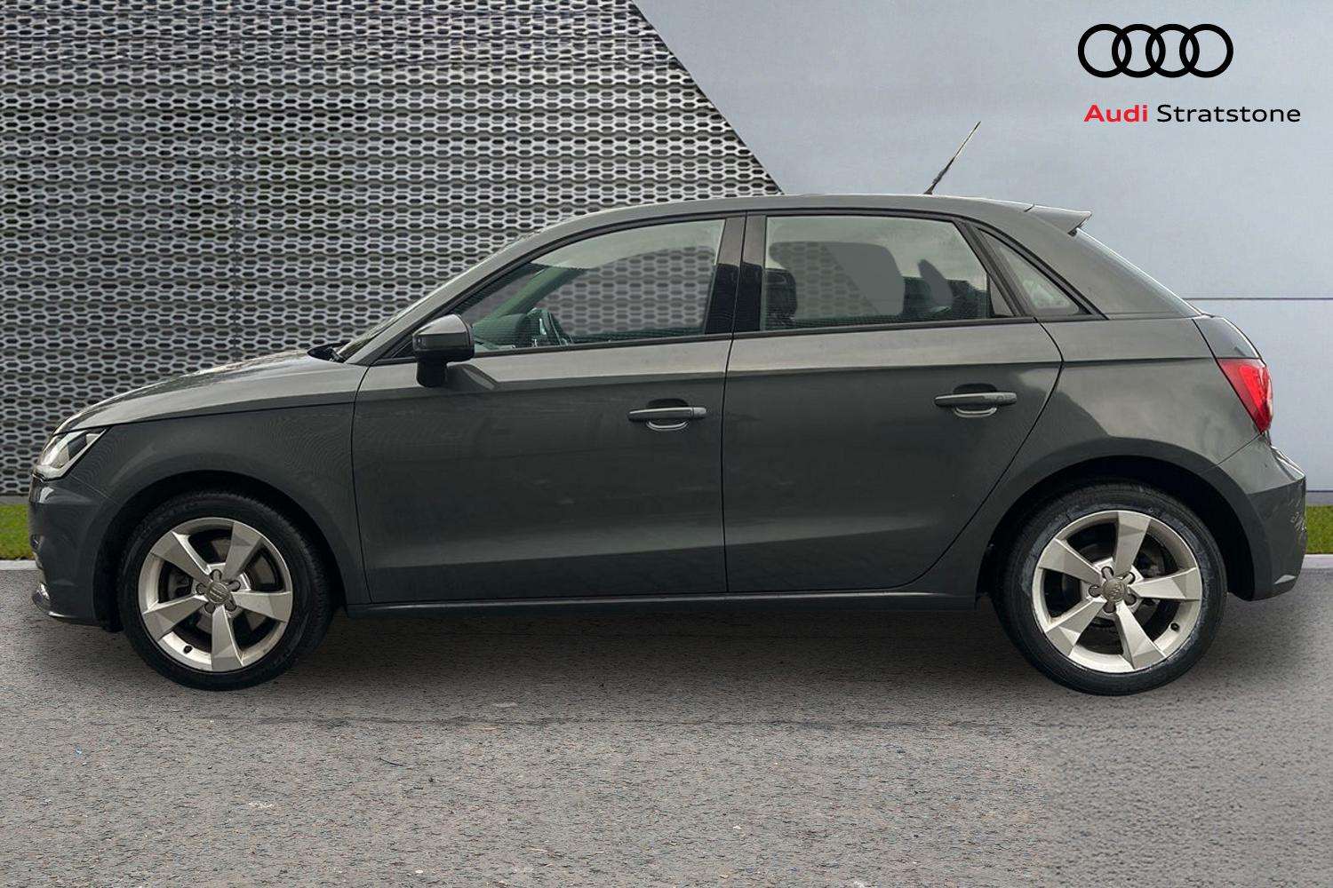 Used Audi A1 2018 for sale - 76843016: Photo 8