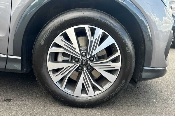 Used Audi Q4 e-tron 2024 for sale - 74716929: Photo 5