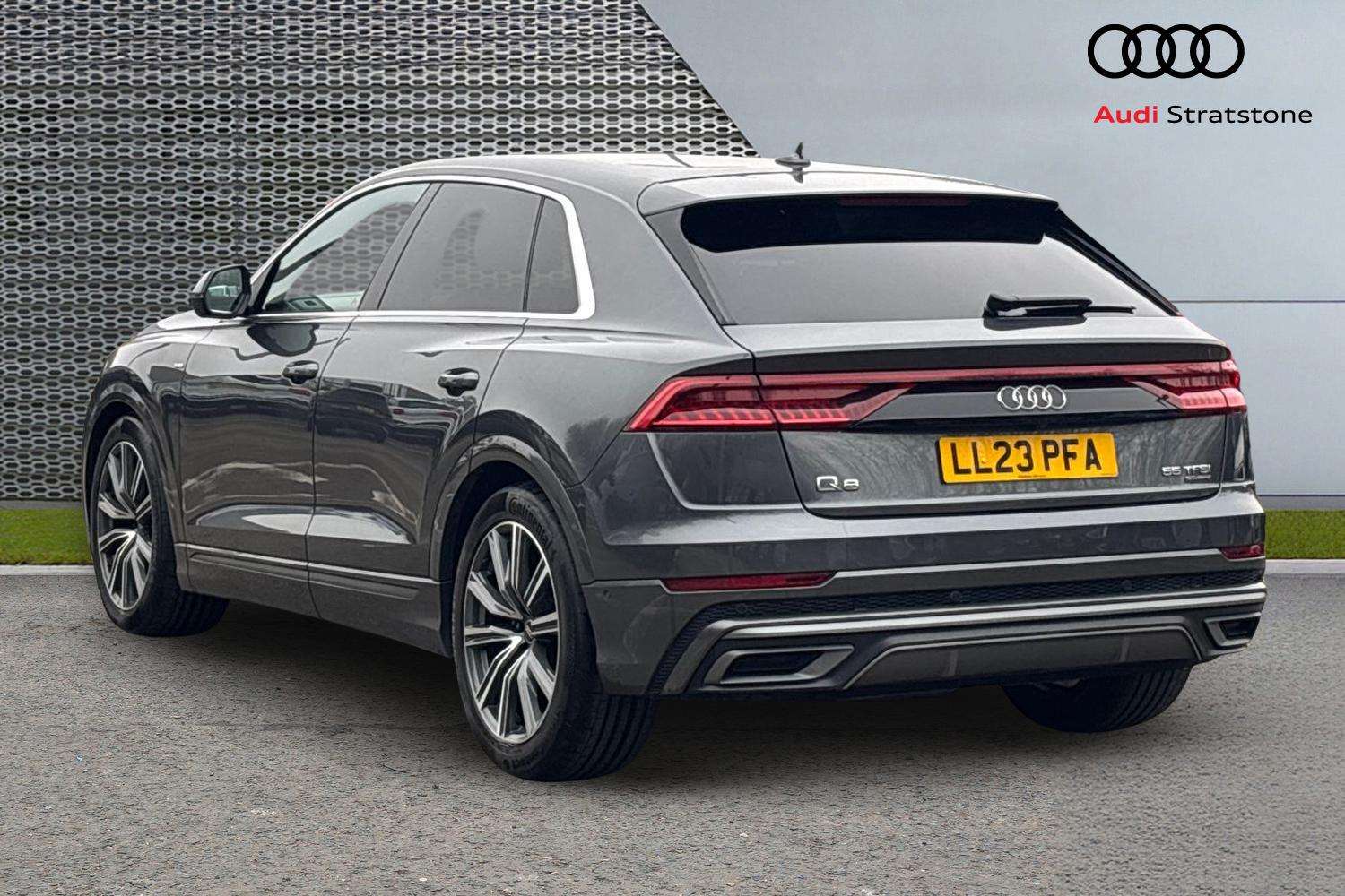 Used Audi Q8 2023 for sale - 77239888: Photo 3