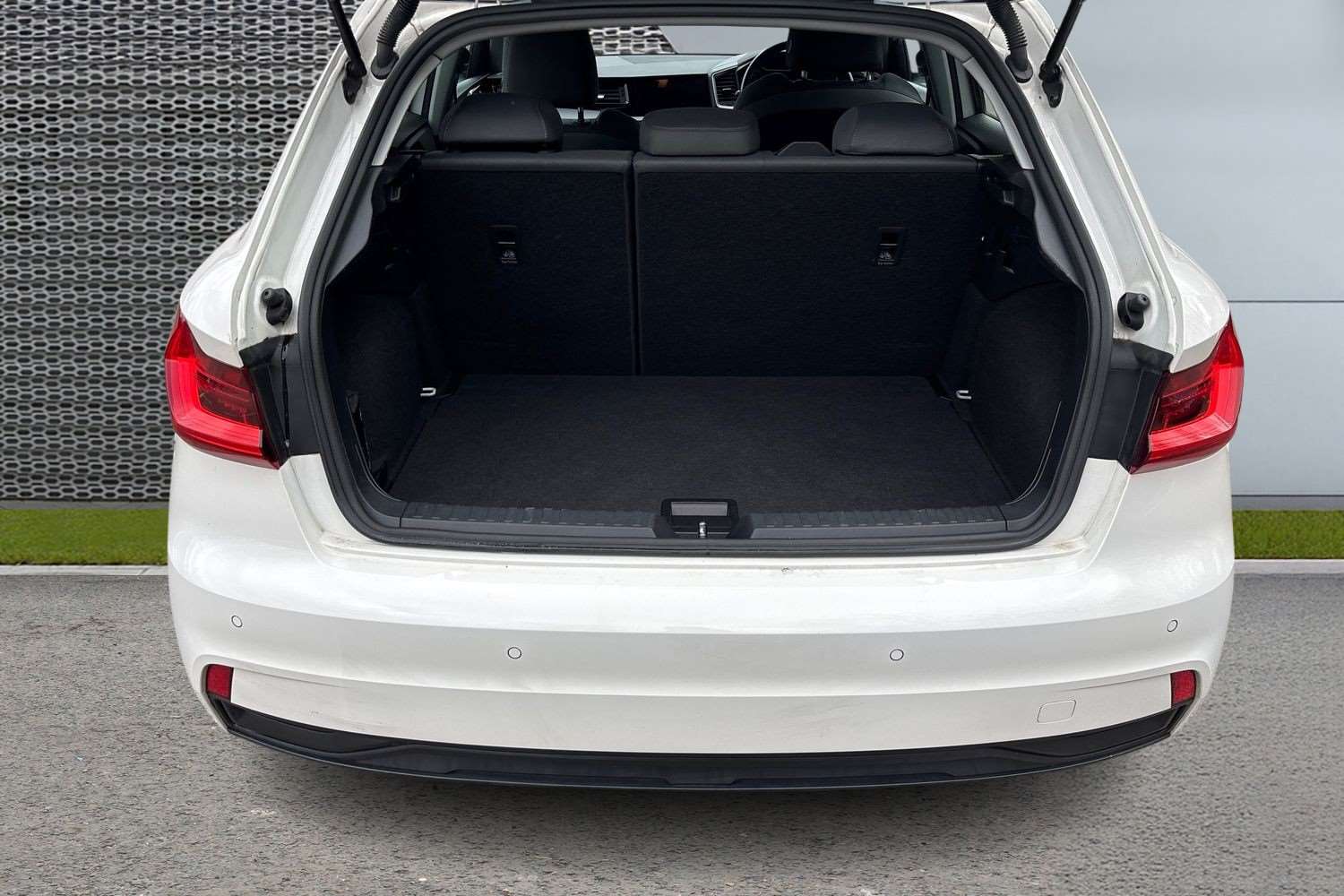 Used Audi A1 2023 for sale - 77842316: Photo 14