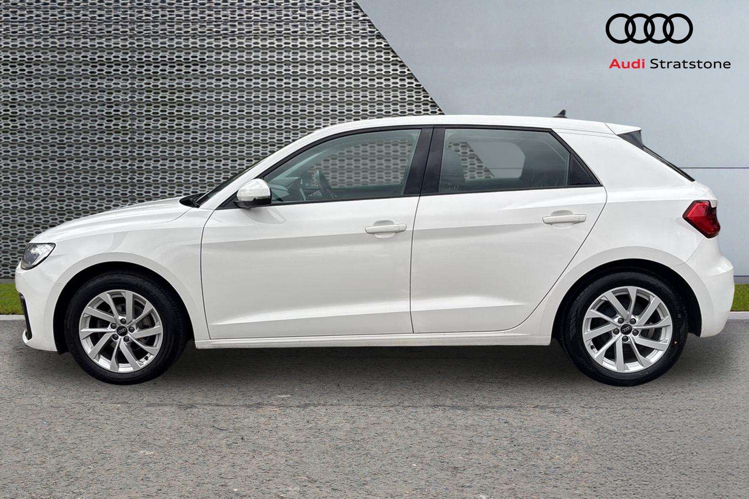 Used Audi A1 2023 for sale - 77842316: Photo 8