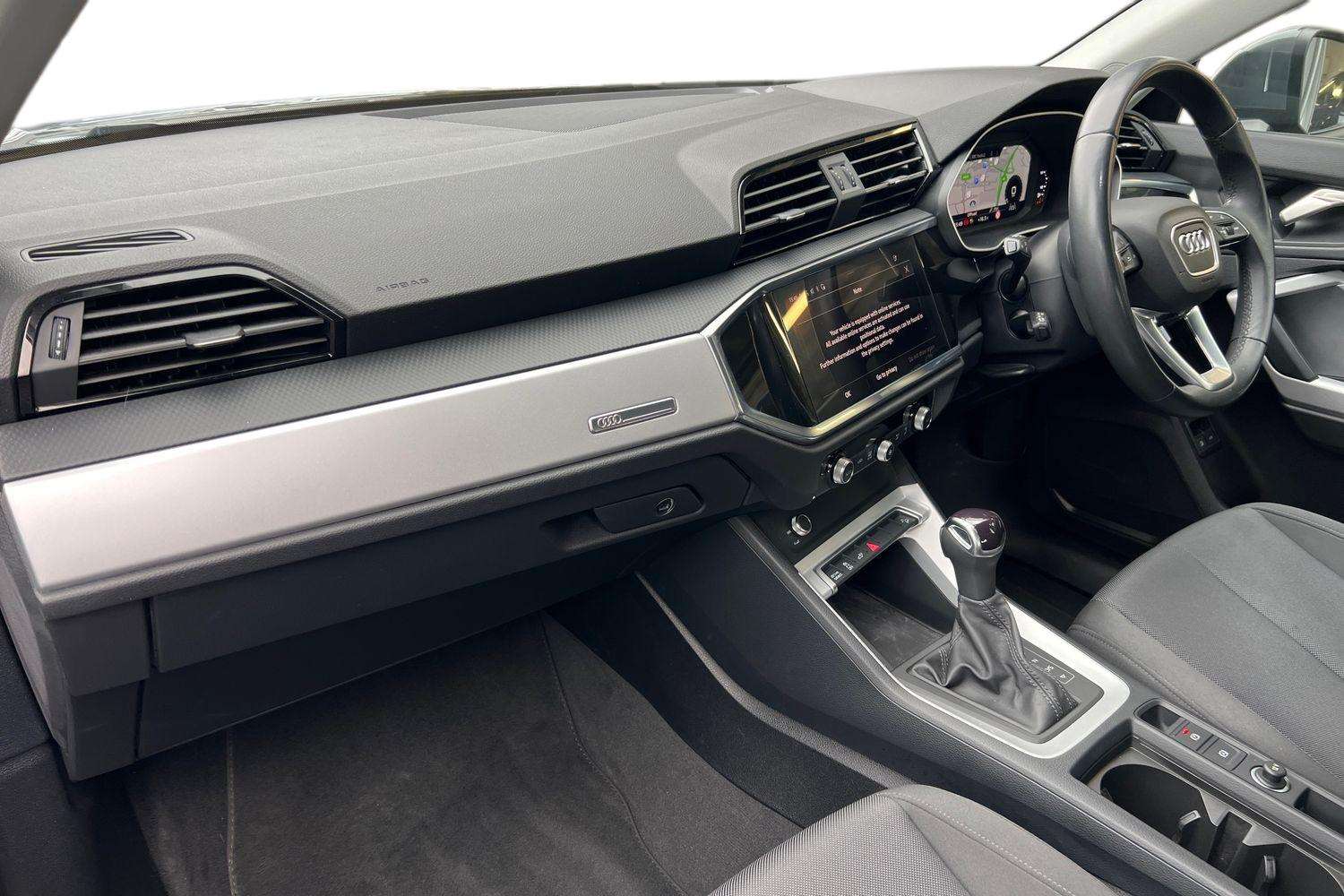 Used Audi Q3 2023 for sale - 76126021: Photo 2