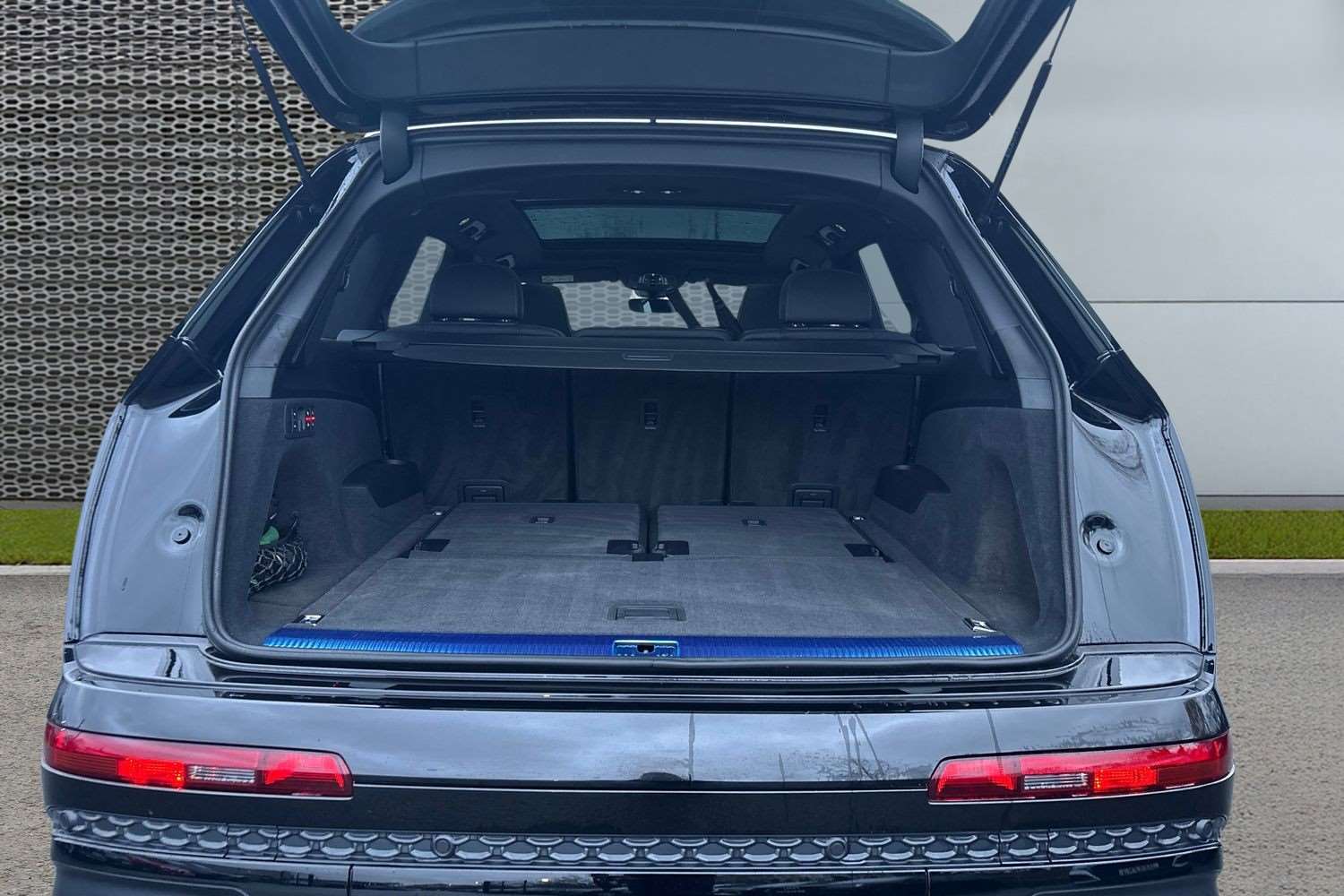 Used Audi Q7 2025 for sale - 77194521: Photo 13