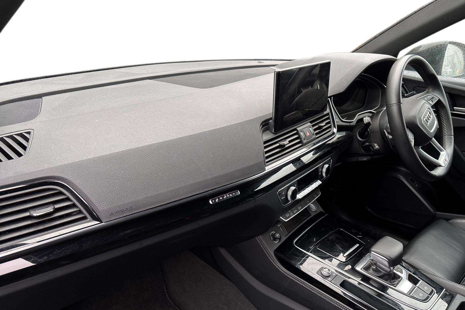 Used Audi Q5 2023 for sale - 77686565: Photo 2