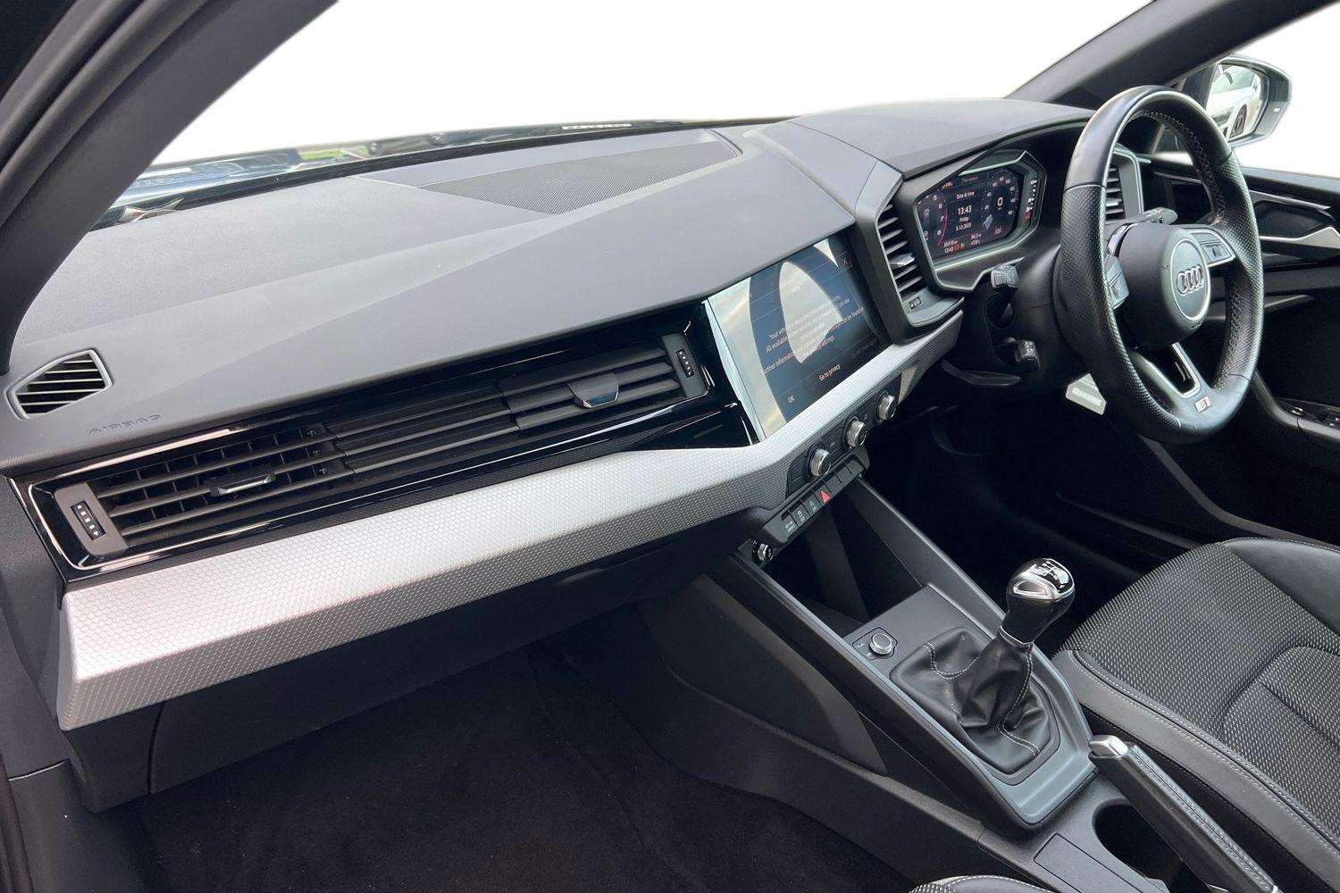 Used Audi A1 2023 for sale - 77601407: Photo 2